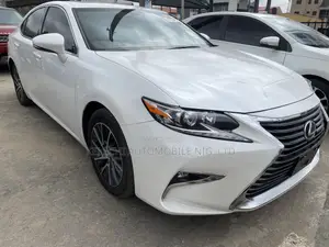 Lexus ES 350 FWD 2016 White