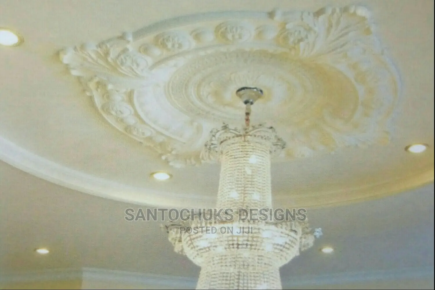 Pop Plastic Cornice,