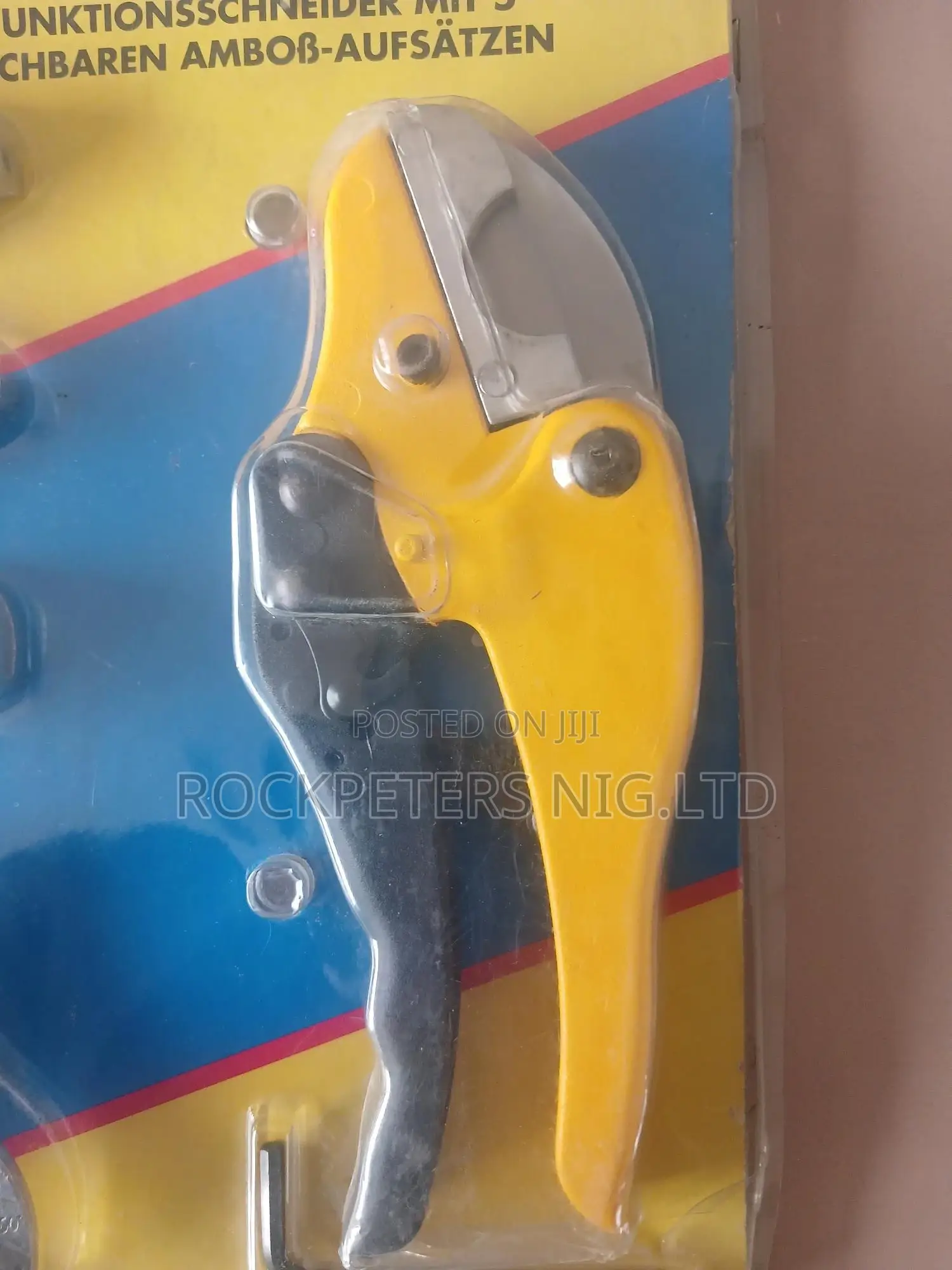 Multi-Function Cutter With 5 Interchangeable Ambobic Attachm