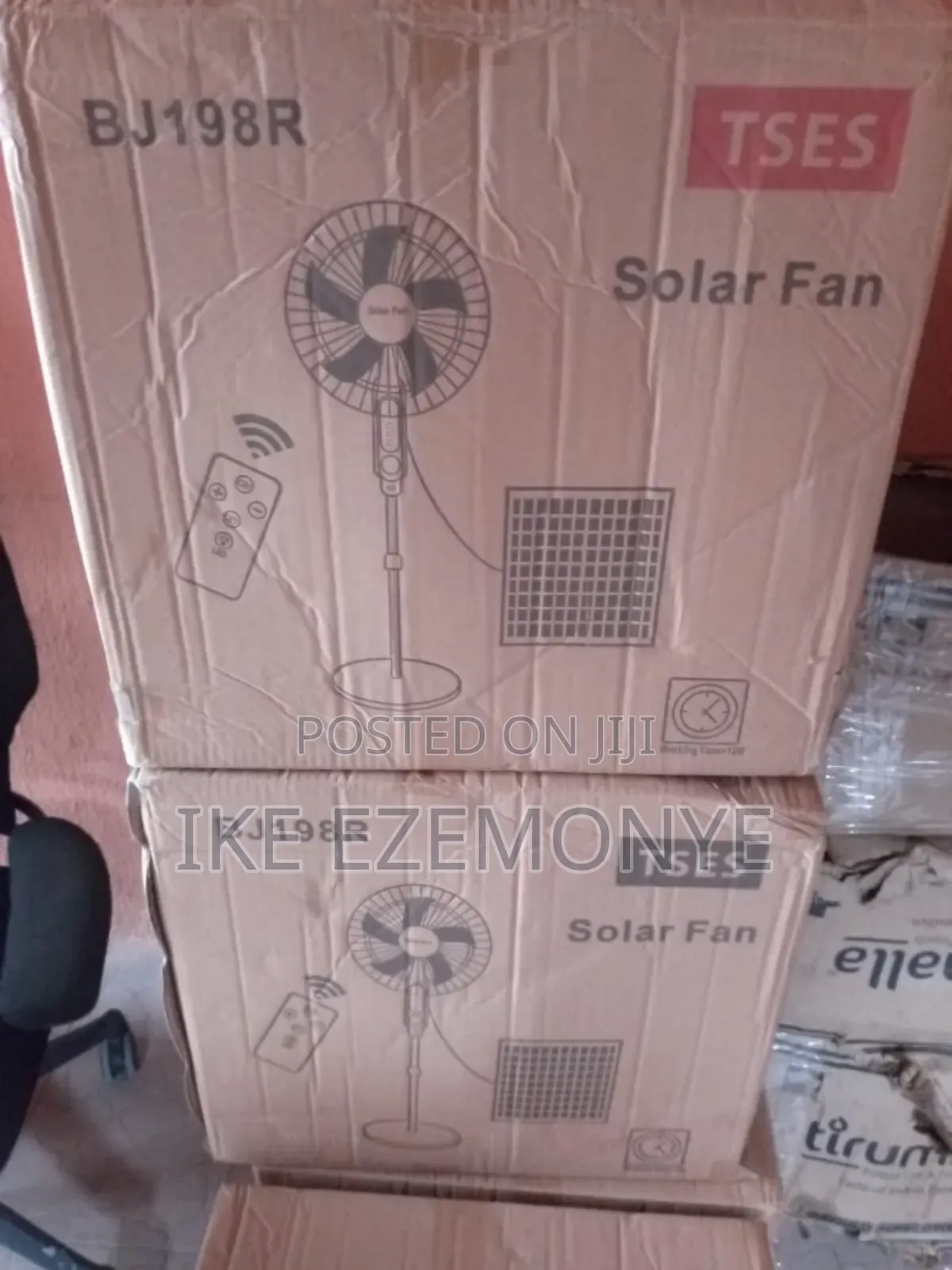 16" Solar Fan