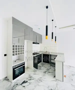 3bdrm Apartment in Lekki for sale