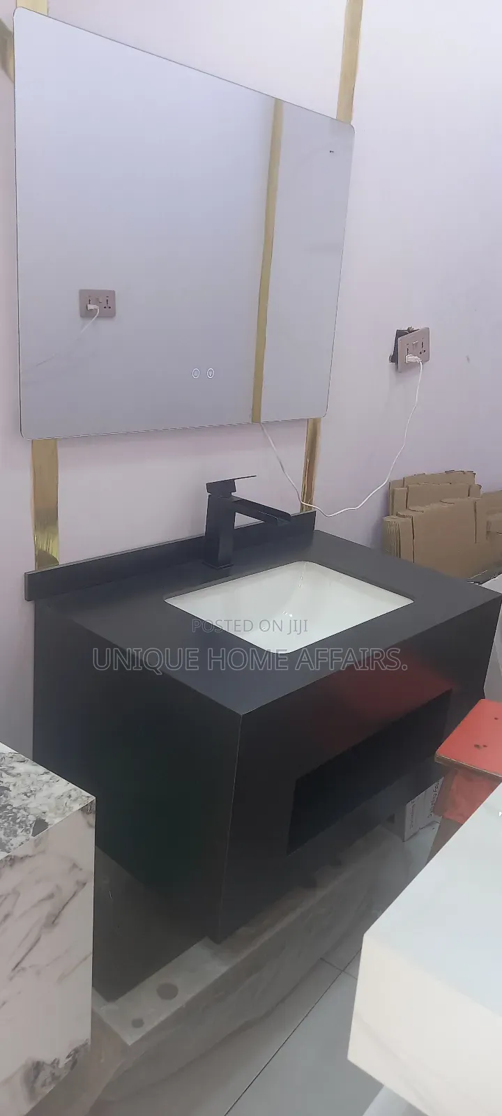 90cm Black Cabinet and Mirror