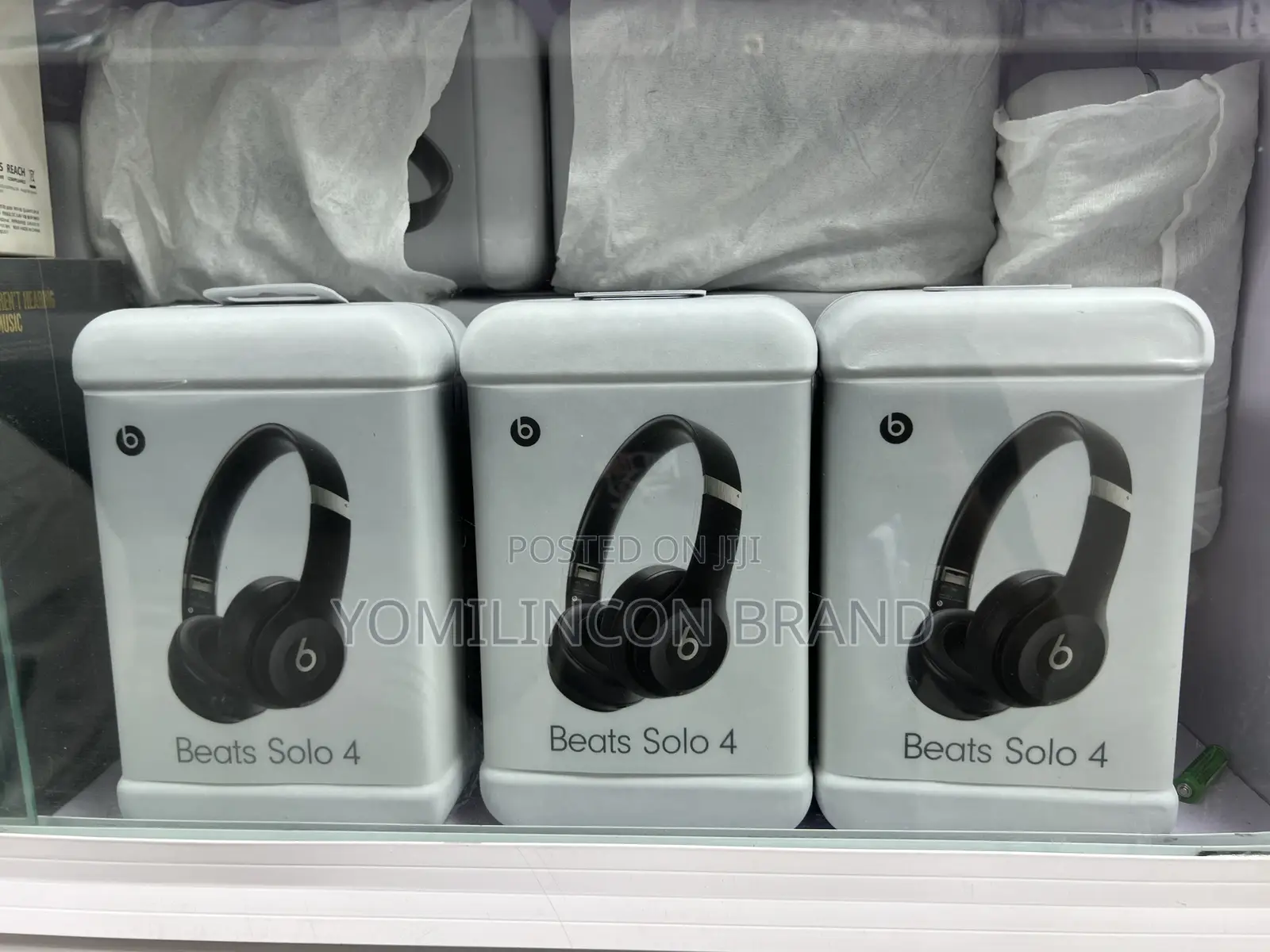 Beats Solo 4 - Wireless Bluetooth on-Ear Headphones