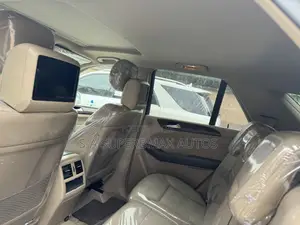 Mercedes-Benz M Class ML 350 4Matic 2012 White