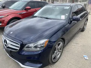 Mercedes-Benz E350 2014 Blue