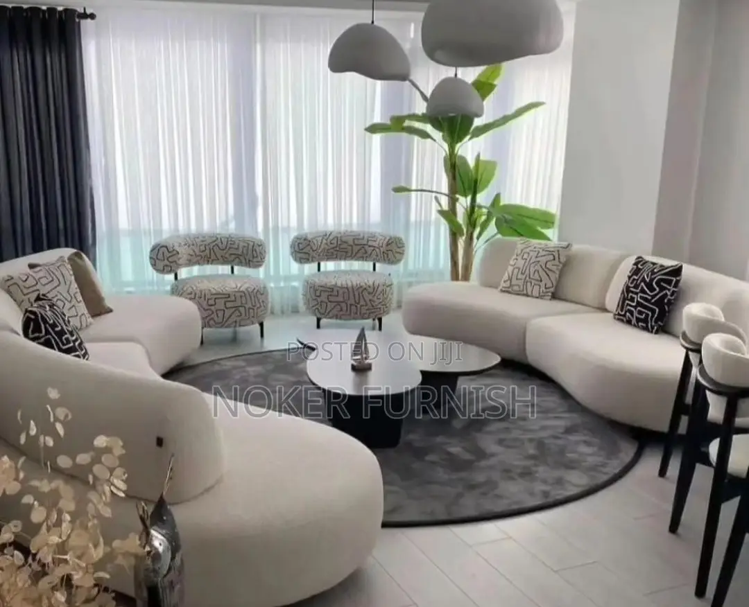Luxury Curved High Quality Chairs