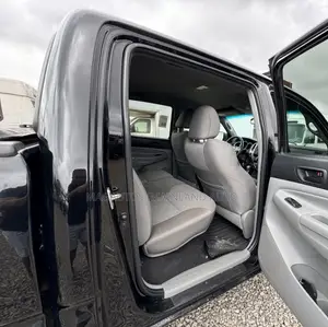 Toyota Tacoma Double Cab 4x4 4.0L V6 5-Speed Automatic 2013 Black
