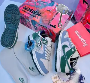 Lnike Sb Dunk X Otomo Katsuhiro SNKS // Size 40--45