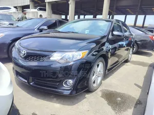 Toyota Camry 2013 Black