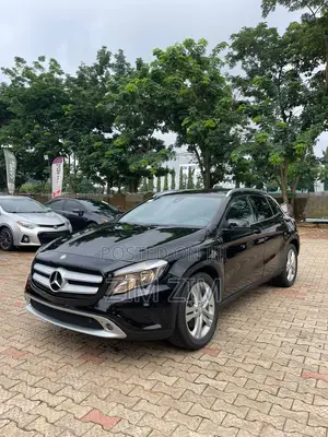 Mercedes-Benz GLA 250 2015 Black