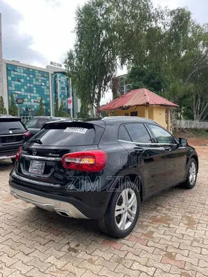 Mercedes-Benz GLA 250 2015 Black