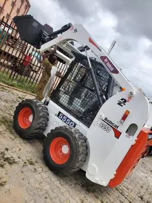 Bobcat Skid Pay Loader
