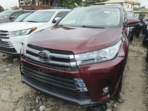 Toyota Highlander 2017 Red