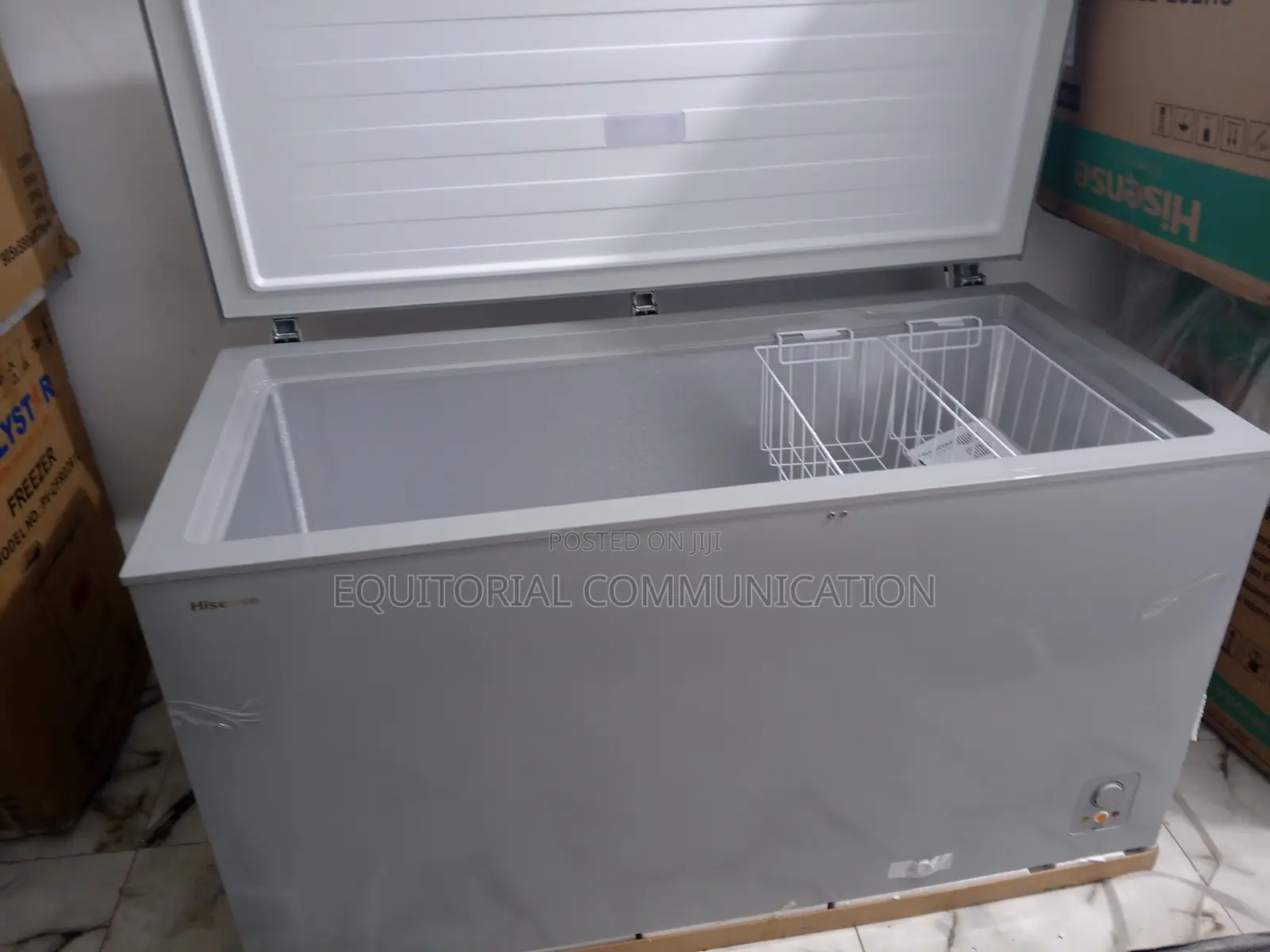 Classic Hisense 420litres Chest Freezer 