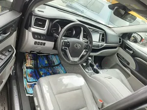 Toyota Highlander 2017 Black
