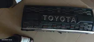 Front Grill Toyota Prado With Light