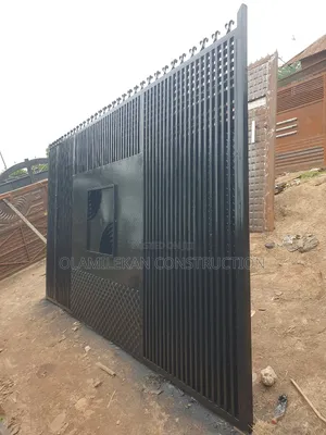 Checkers Design Sliding Gate