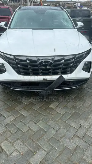 Hyundai Tucson 2023 Windscreen Glass Front and Back