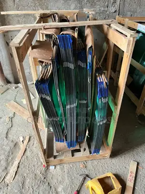 All Kinds of Windscreen Glass Available