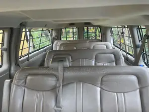 Chevrolet Shcool Bus 2008 White