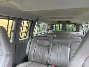 Chevrolet Shcool Bus 2008 White