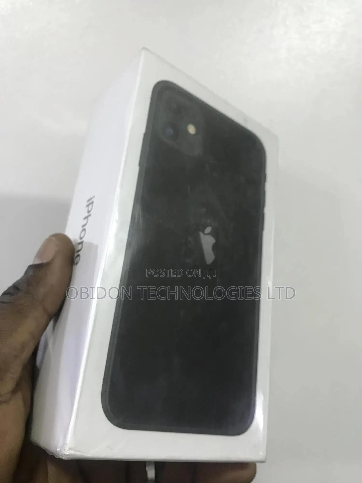 New Apple iPhone 11 64 GB Black
