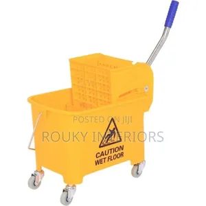 20L Two Chambers Cleaning Mop Bucket With 4 Wheels Wringer