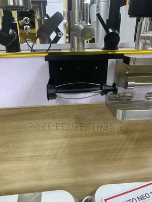 Black Tissue Holder