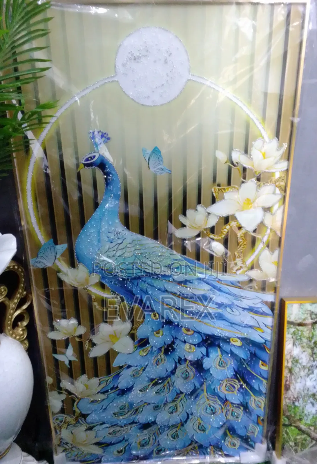 Peacock Design Luxury Photo Frame