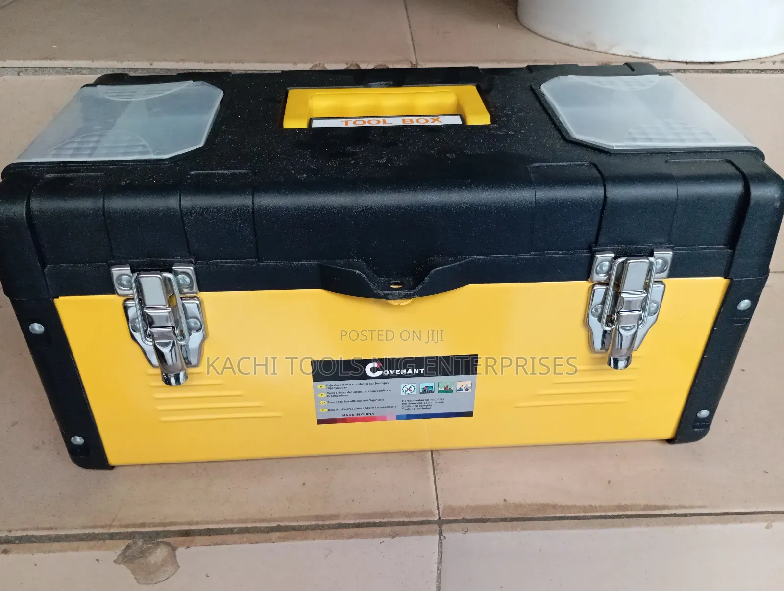 18" Iron and Plastic ) Empty Tools Box