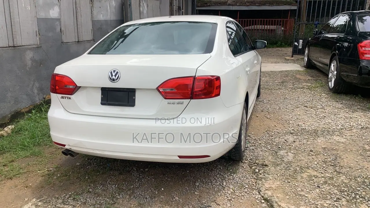 Volkswagen Jetta S 2011 White