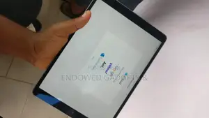 Apple iPad Pro 10.5 (2017) 256 GB Silver