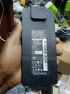 Photo - Razer Blade Laptop Charger Adapter 250W 19V = 13.16A