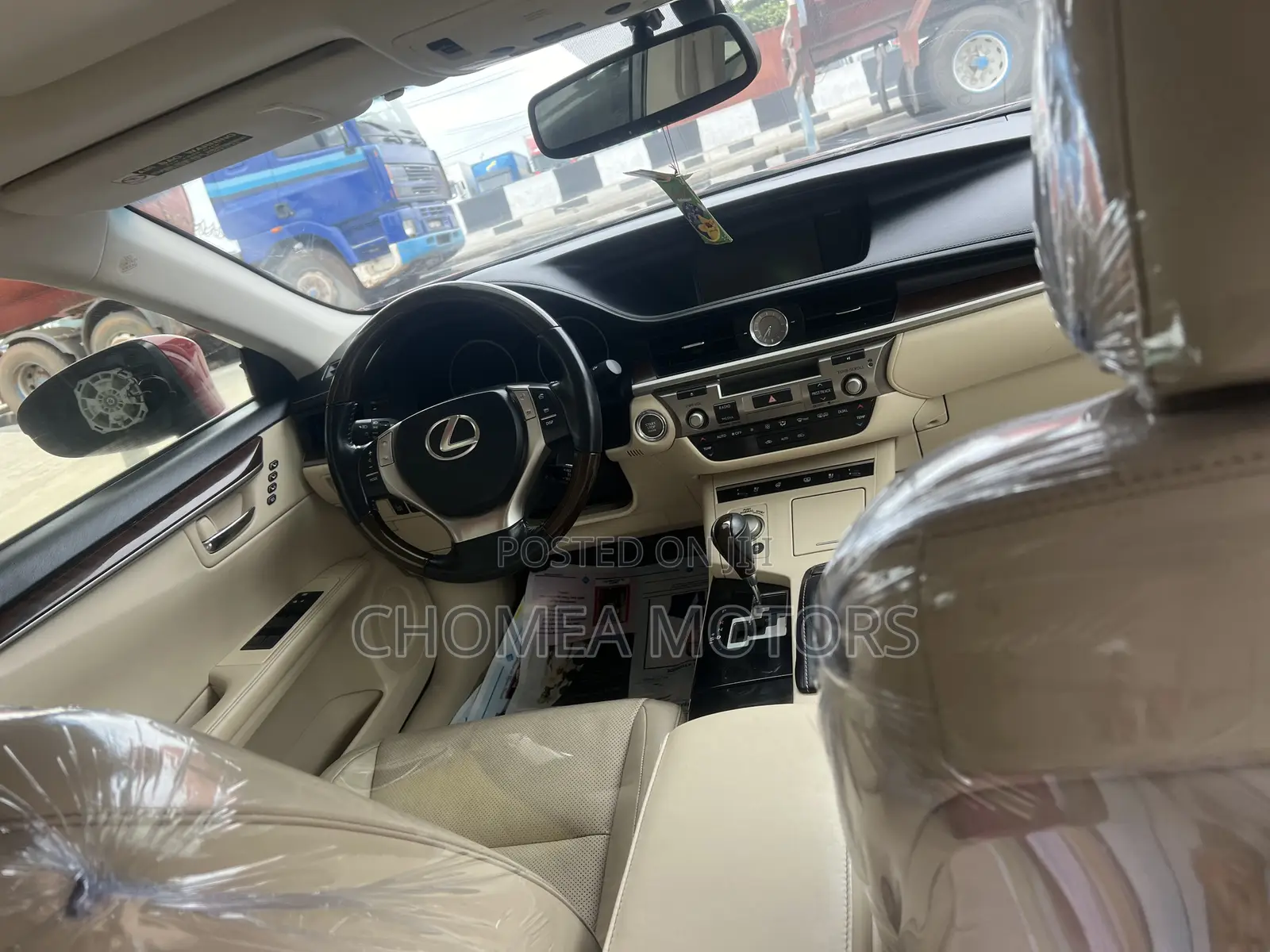 Lexus ES 2015 Red