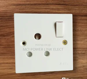 15 Amps 1gang Switched Socket