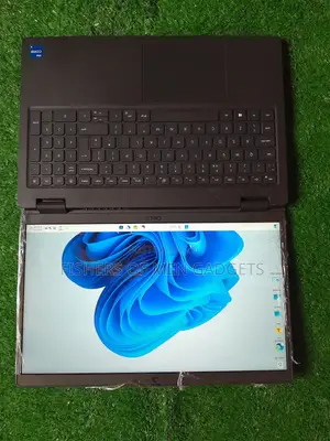 Laptop Dell Latitude 3520 16GB Intel Core I5 SSD 512GB