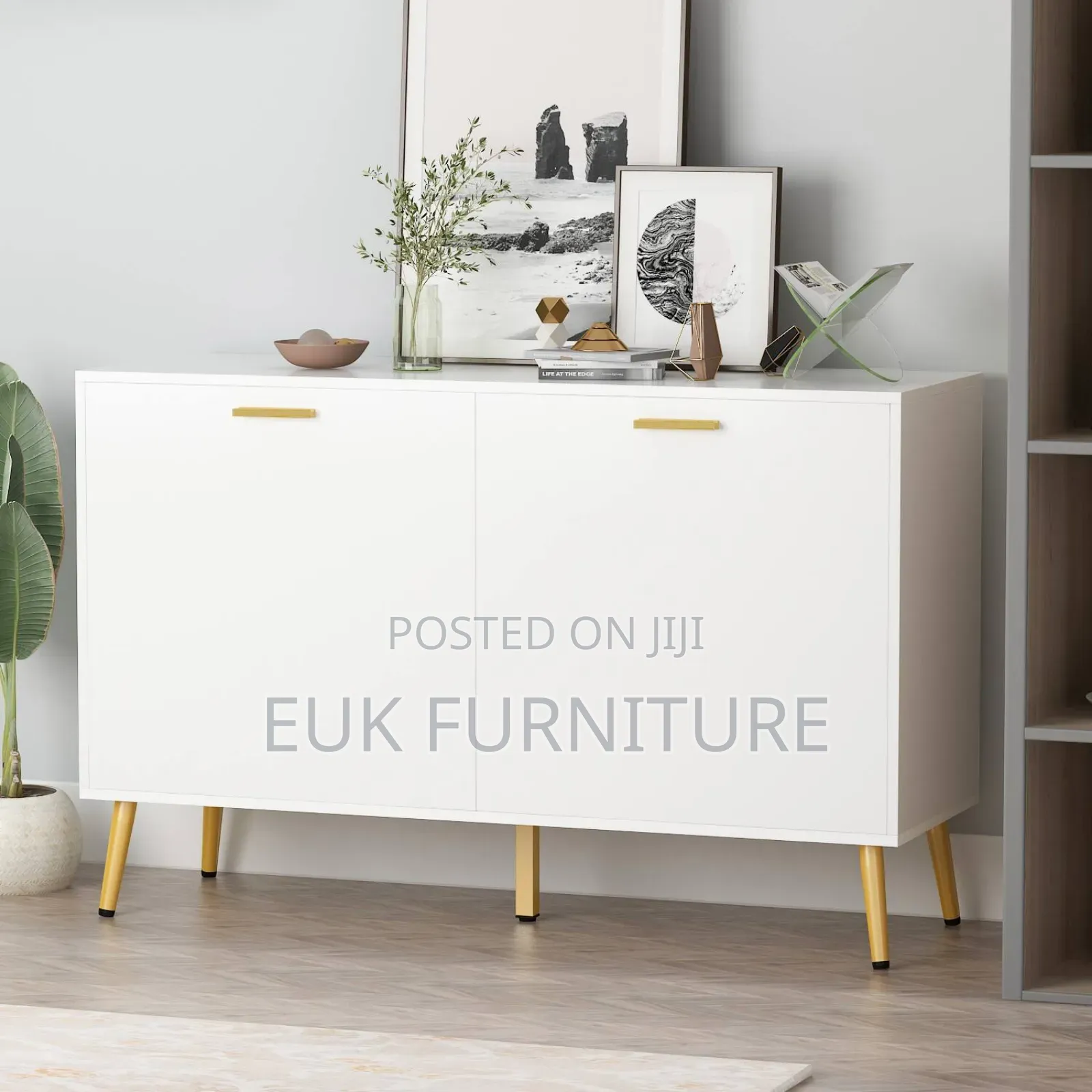 Side Board