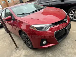 Toyota Corolla 2014 Red