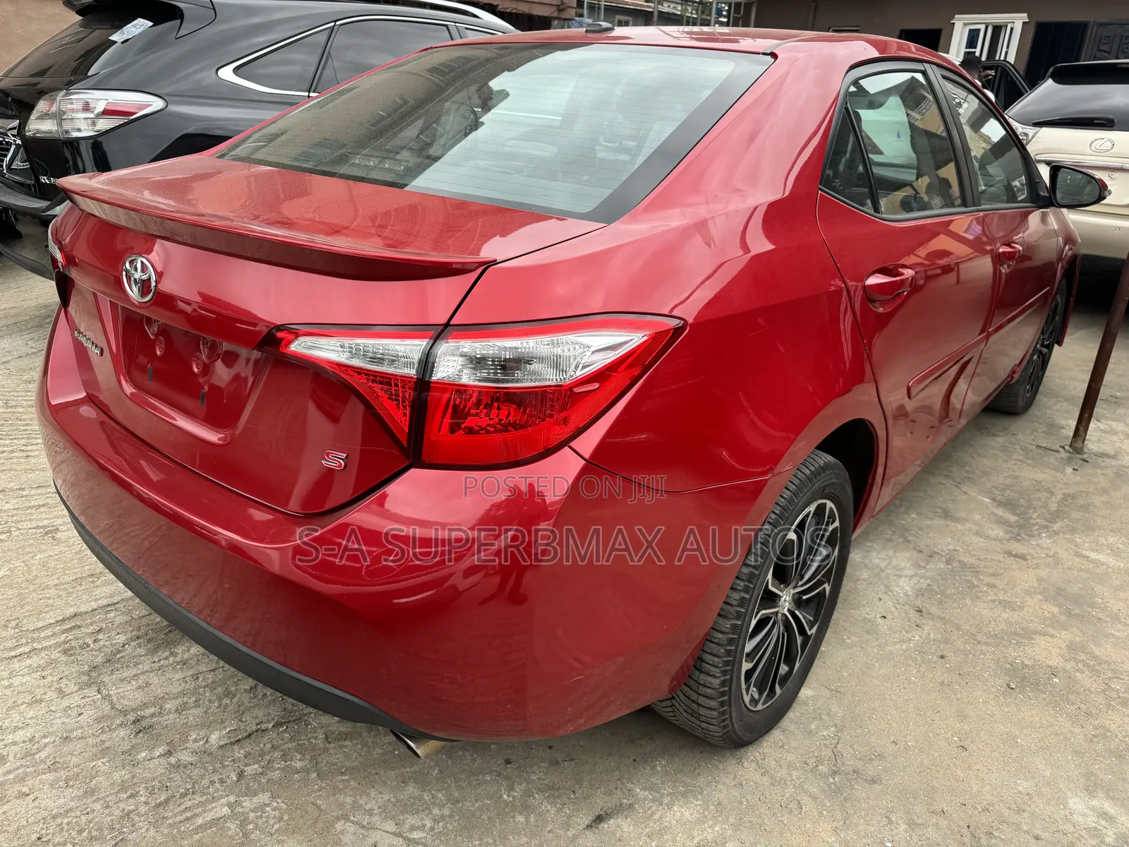 Toyota Corolla 2014 Red