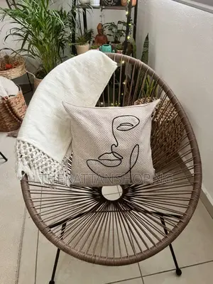 Handwoven Accent Chair Table