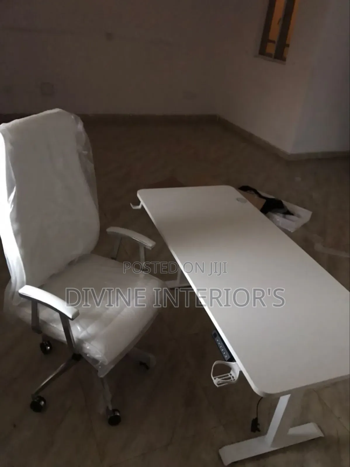 Electronic Height Adjustable Table 1.6m