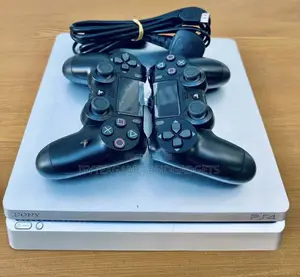 Sparkling White Ps 4 Slim 500gb With Fc26 and 2 Pads ,12 Games