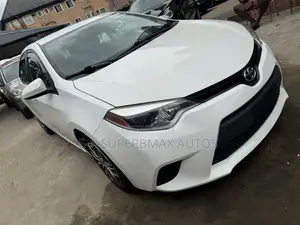 Toyota Corolla 2014 White