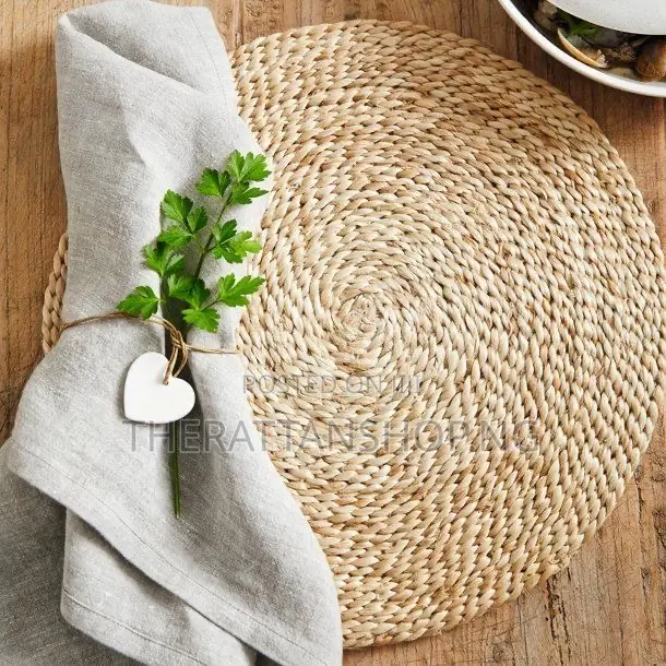 Raffia Table Mat