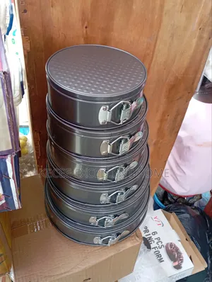 6 in 1 Quality Cake Pan