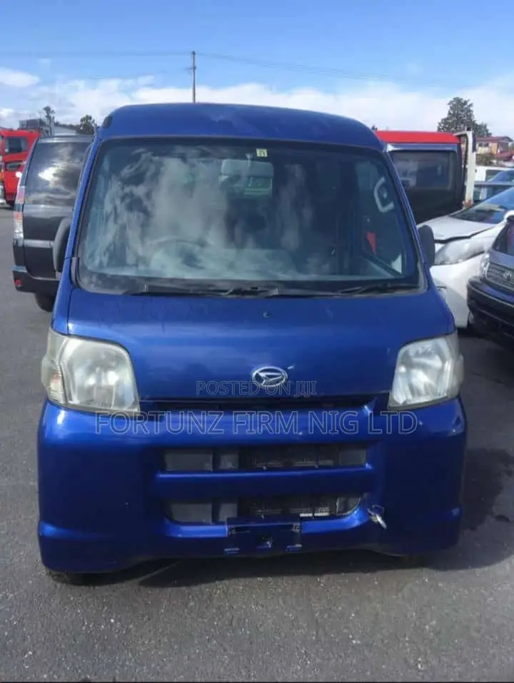Suzuki APV Minibus 2010