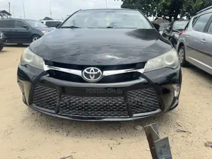 Toyota Camry 2016 Black