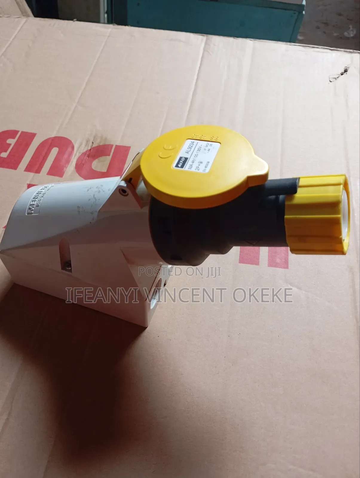 Industrial Socket