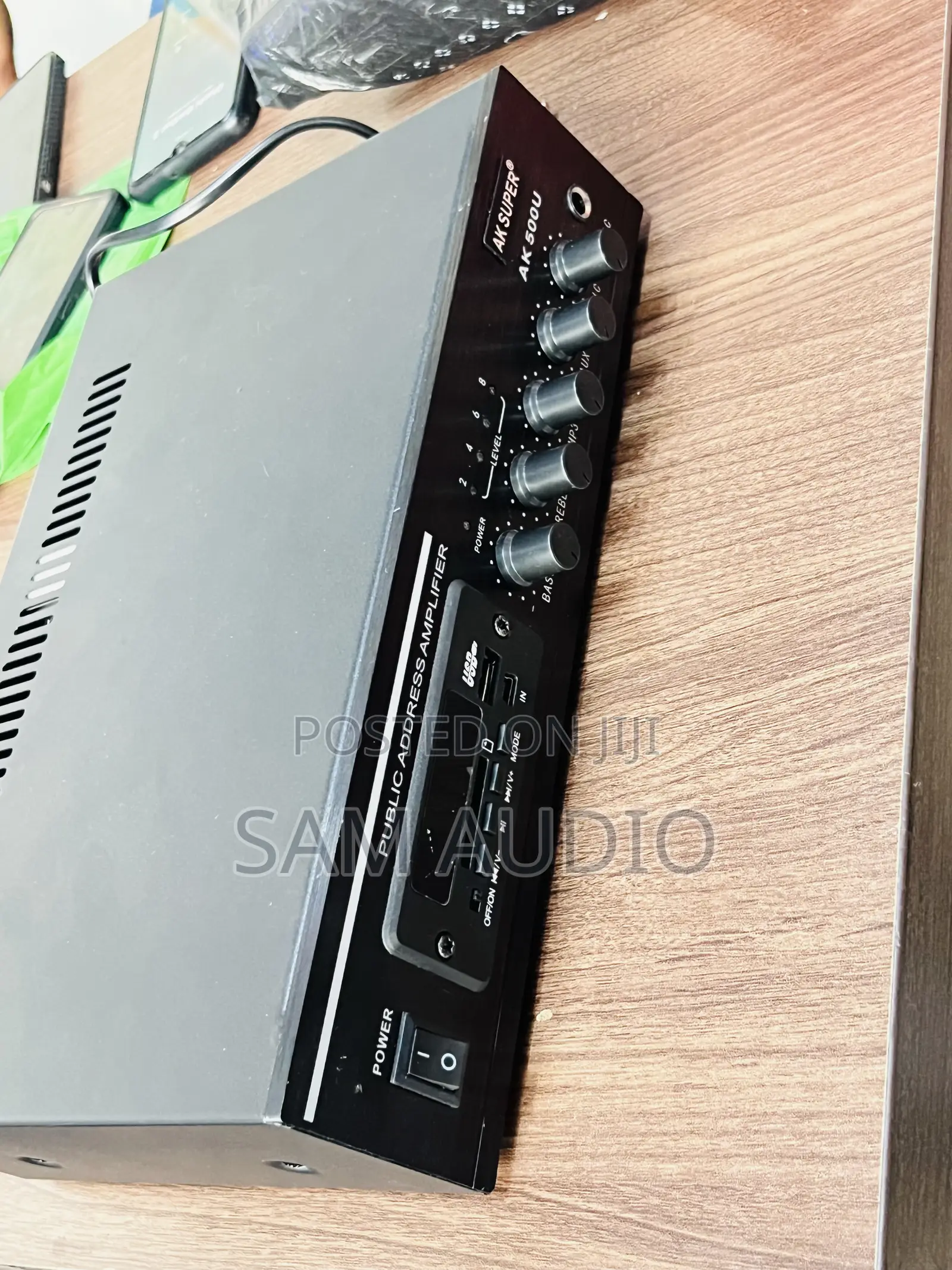Voltage Amplifier for Celling Speaker