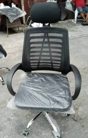 Victory Chair With Headrest